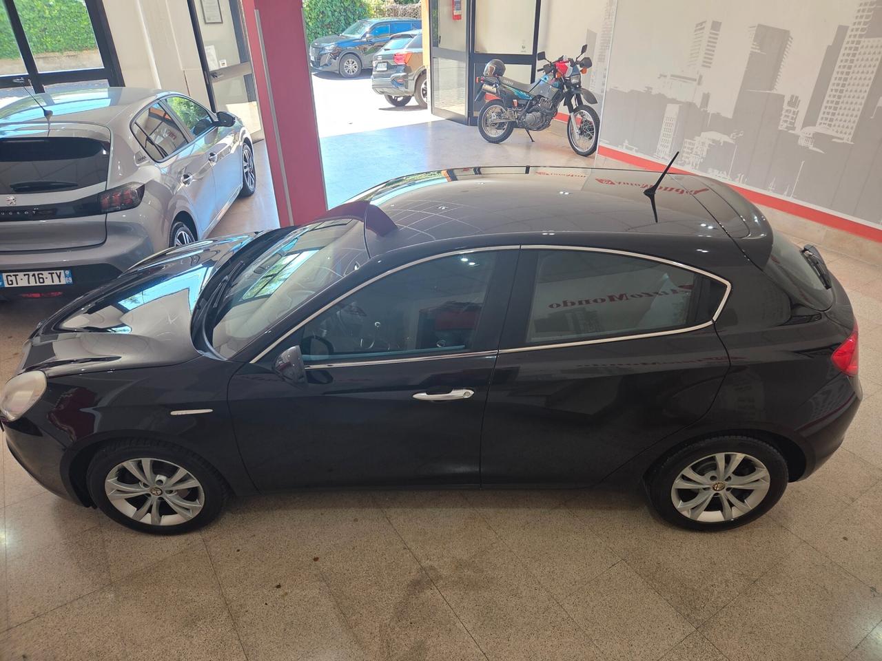 Alfa Romeo Giulietta 1.6 JTDm-2 105 CV Distinctive
