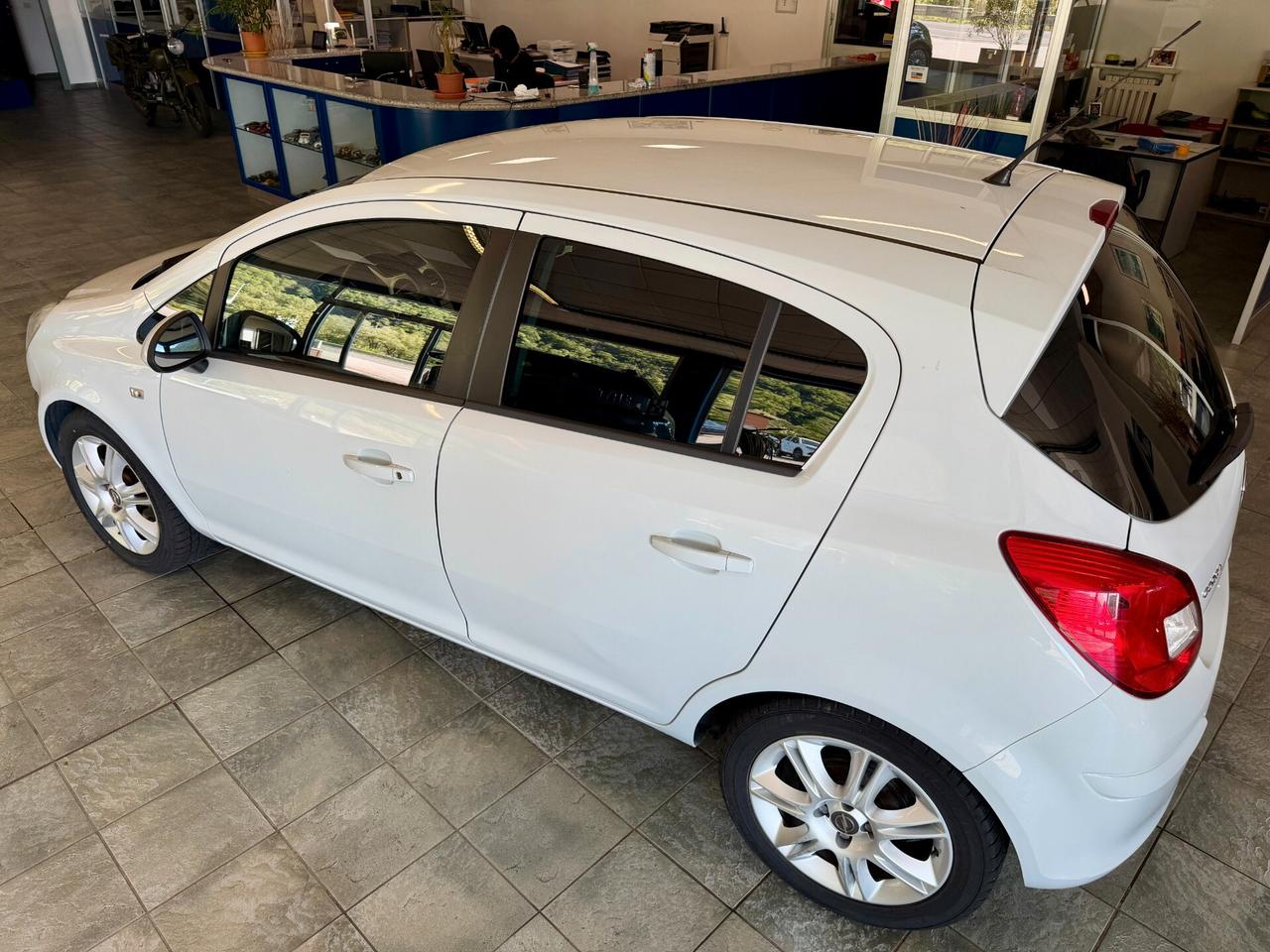 Opel Corsa 1.3 CDTI 95CV 5 porte Cosmo-NEOPATENTATI-