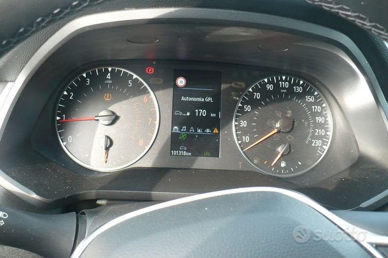 Renault Captur TCe 100 CV GPL FAP Intens