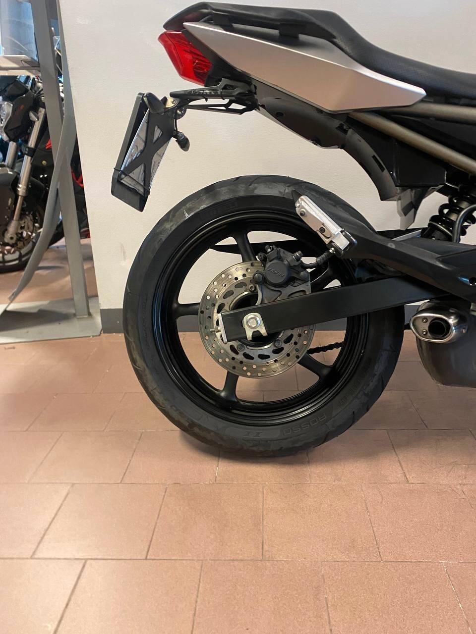 Yamaha XJ6
