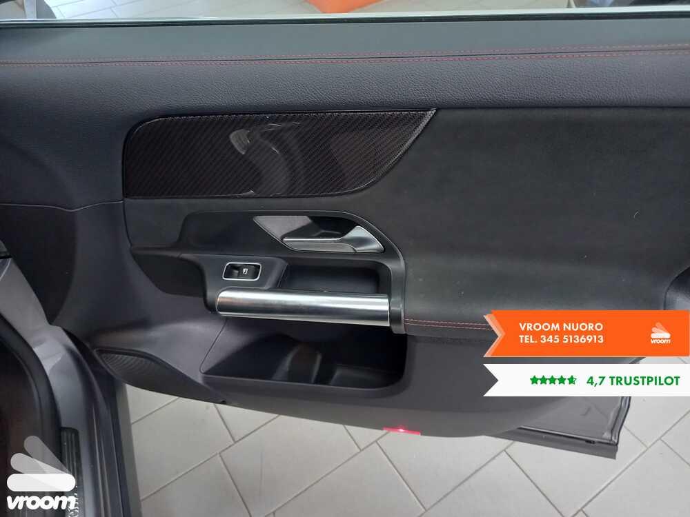 MERCEDES GLA (H247) GLA 200 d Automati...