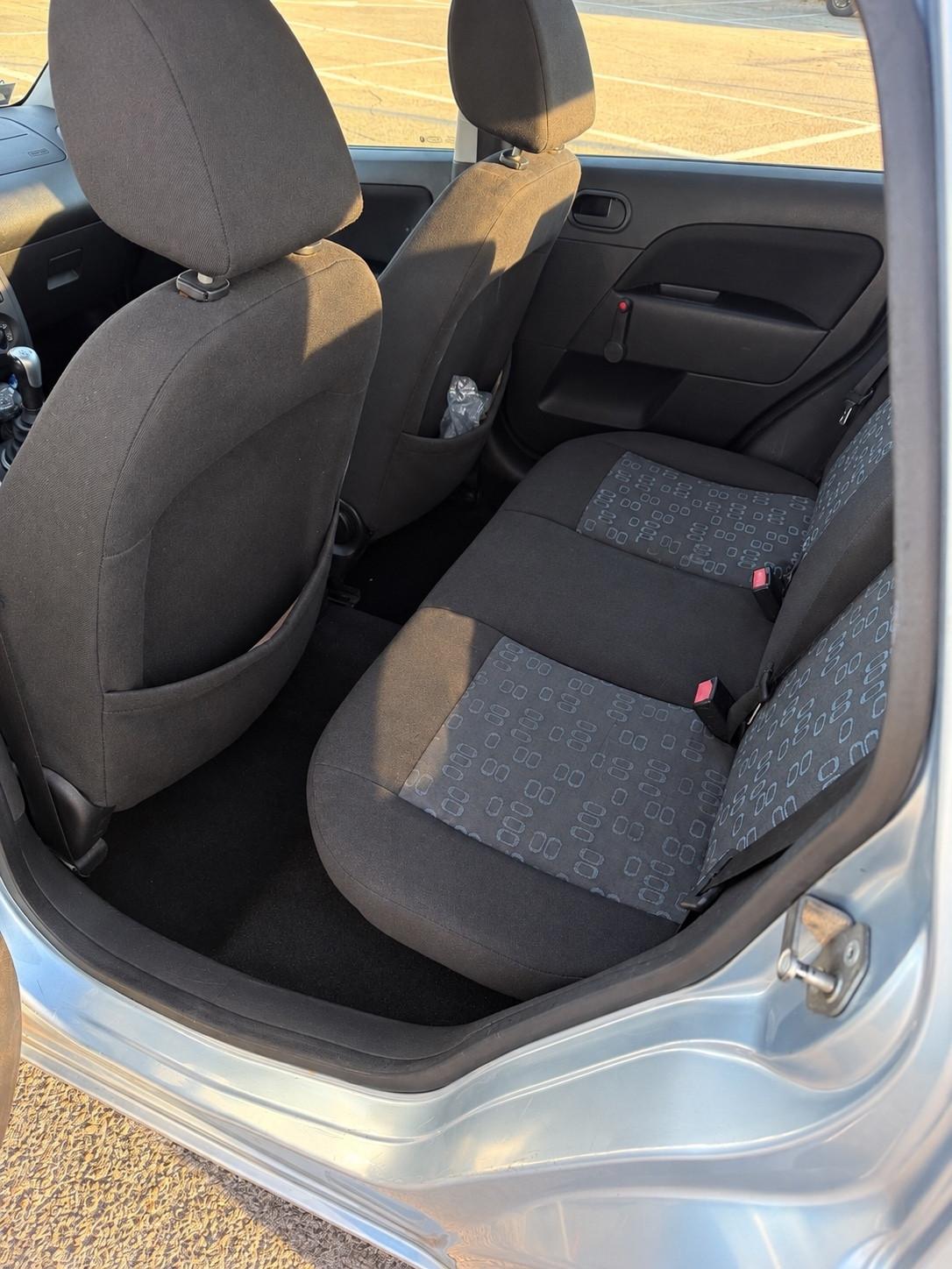 Ford Fiesta 1.2 16V 5p. Ghia