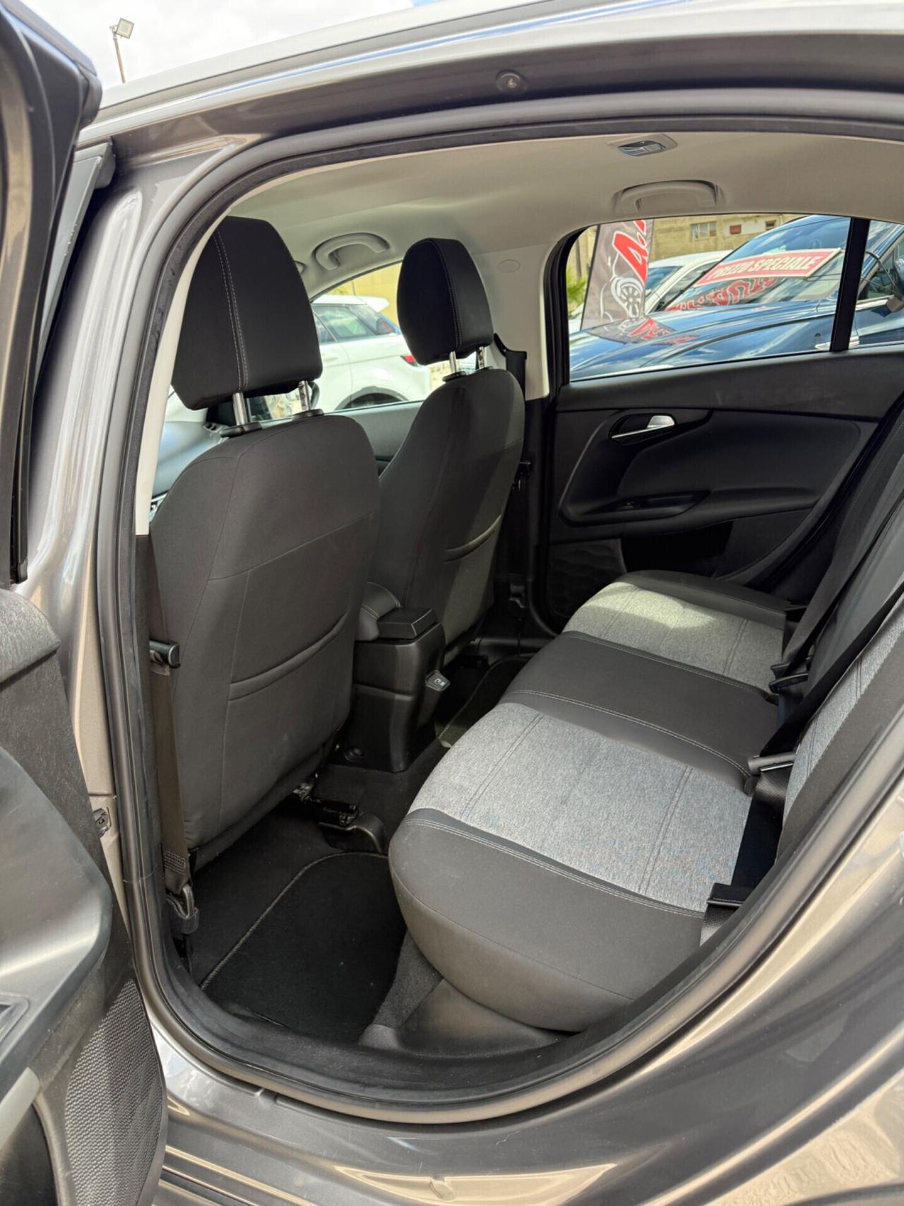 Fiat Tipo 1.6 Mjt S&S 5 porte Cross