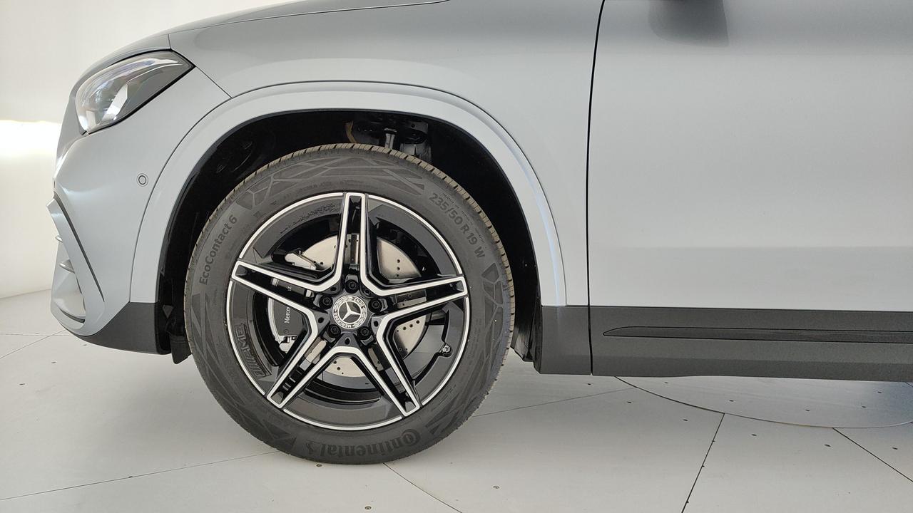 Mercedes-Benz GLA 200 d Automatic 4MATIC