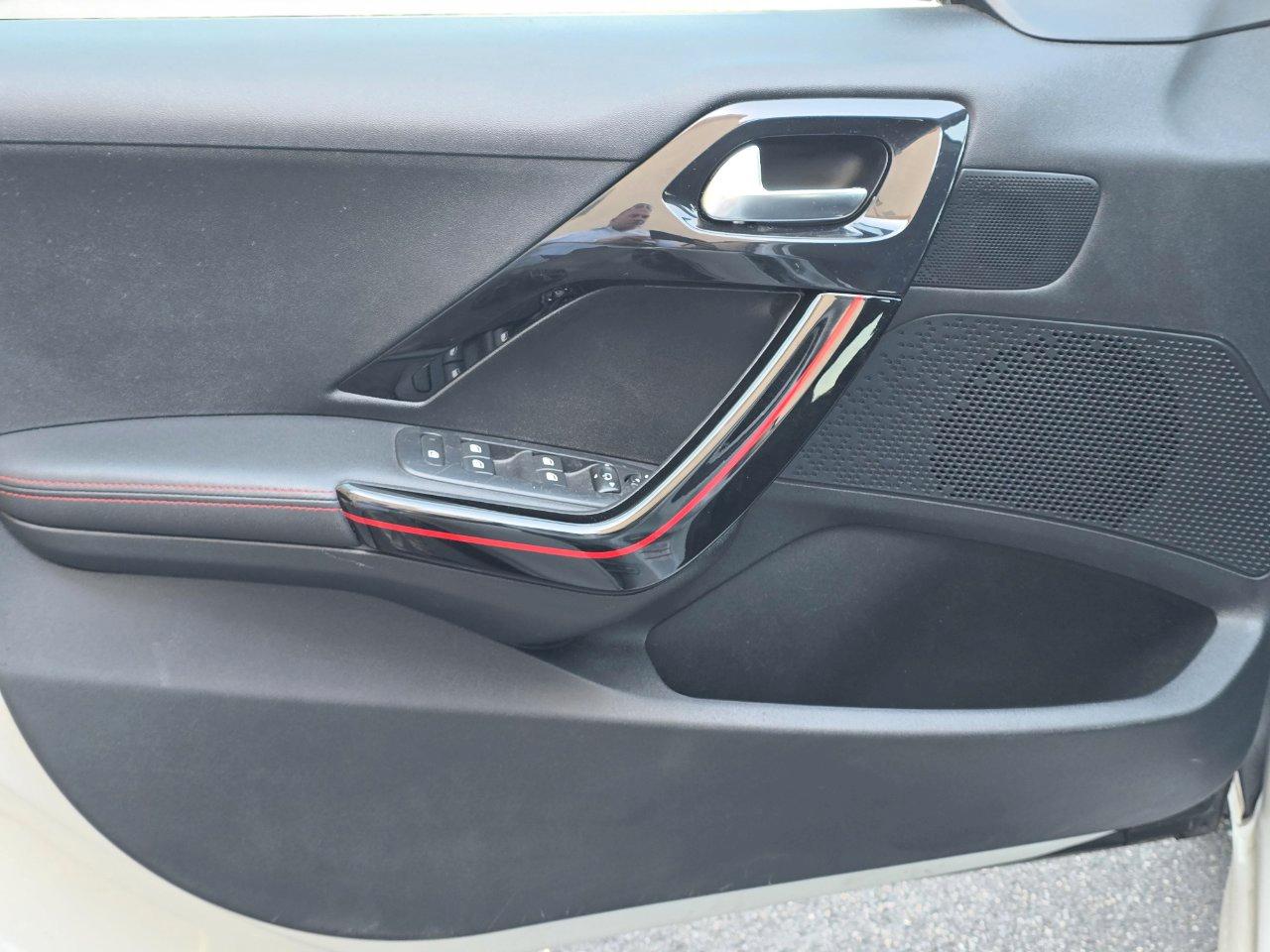 Peugeot 208 5 Porte 208 5P 1.2 TURBO GT LINE 110CV EAT6 AUTOMATICA EUR6B NAVI/CAMERA/TETTO