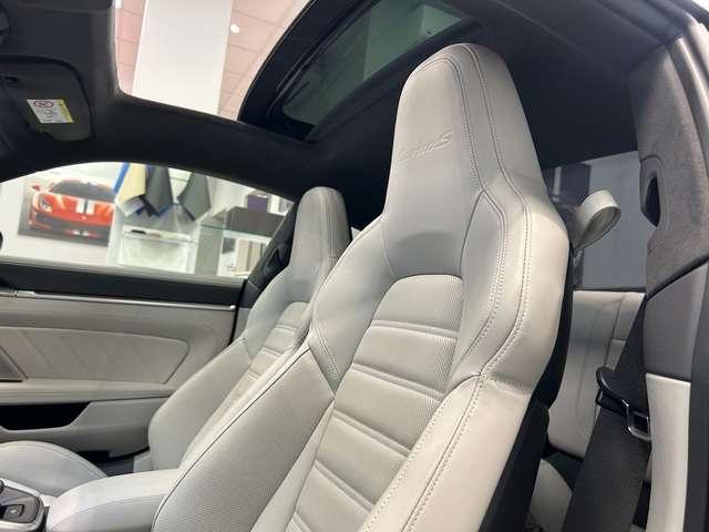 Porsche 992 Coupe 3.7 Turbo S auto