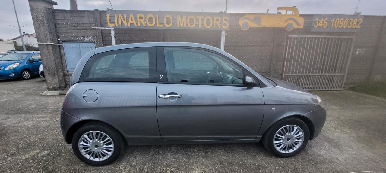 Lancia Ypsilon 1.2 Argento