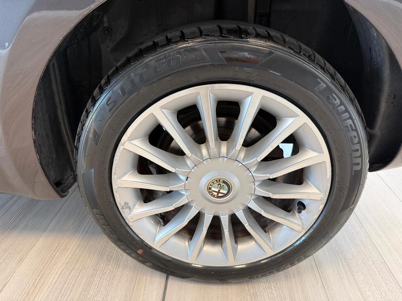 Alfa Romeo MiTo 1.3 JTDm 85 CV S&S Distinctive