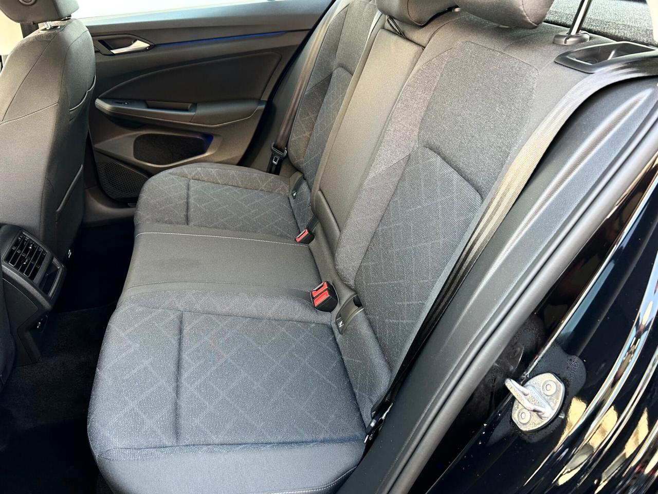 Volkswagen Golf 1.5 eTSI 130 DSG Life 2022
