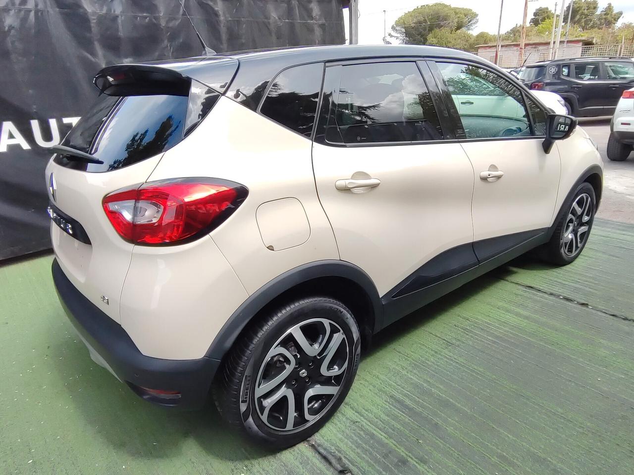 Renault Captur 1.5 dCi 90 CV CAMBIO AUTOMATICO