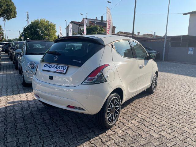 LANCIA Ypsilon 1.0 FireFly 5 porte Hybrid Platino