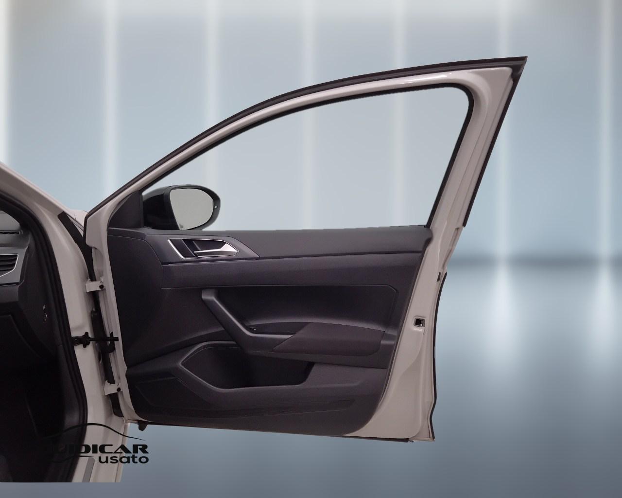 VOLKSWAGEN Taigo - Taigo 1.0 tsi R-Line 110cv dsg