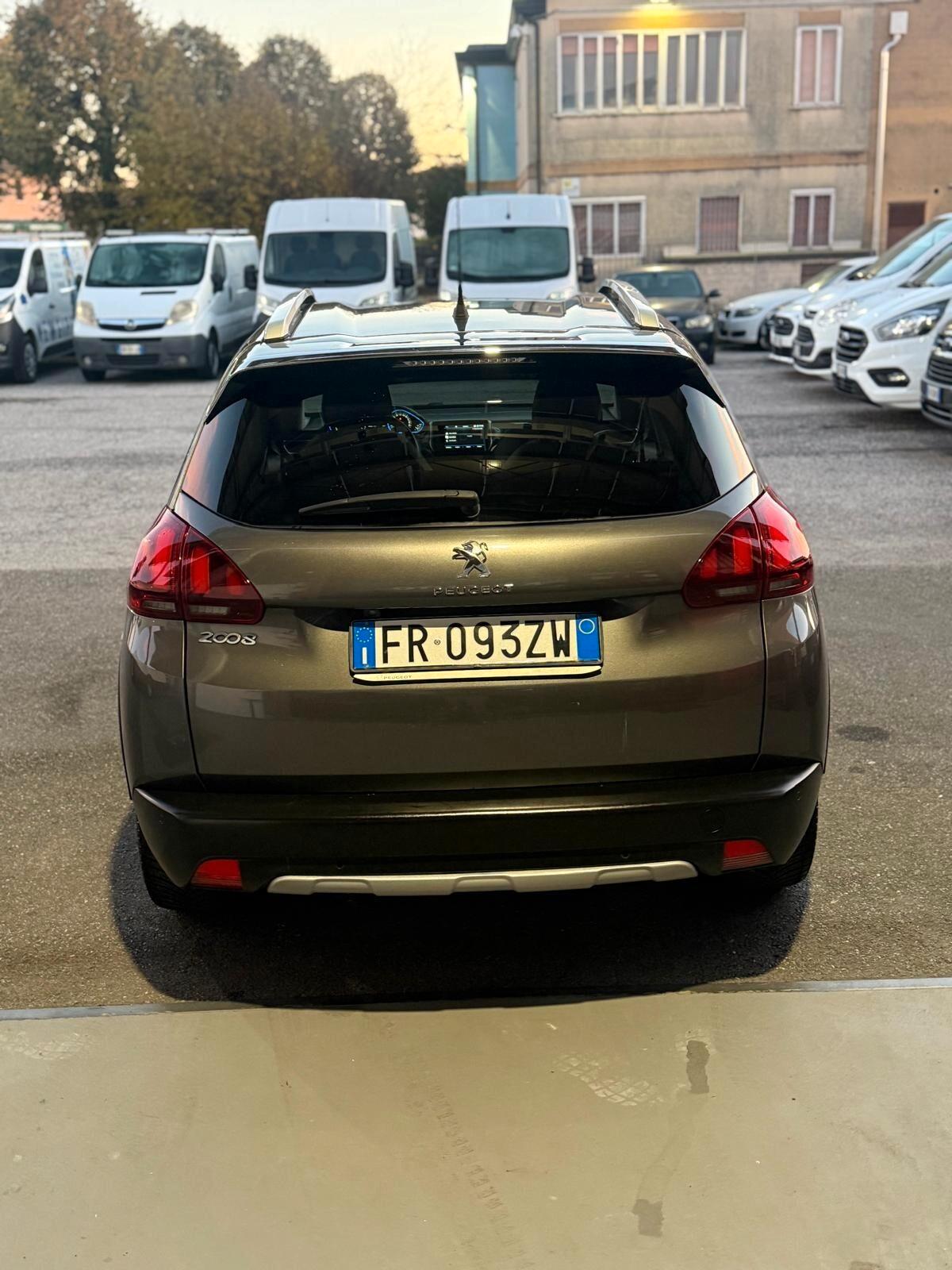 Peugeot 2008 PureTech Turbo 110 S&S Allure