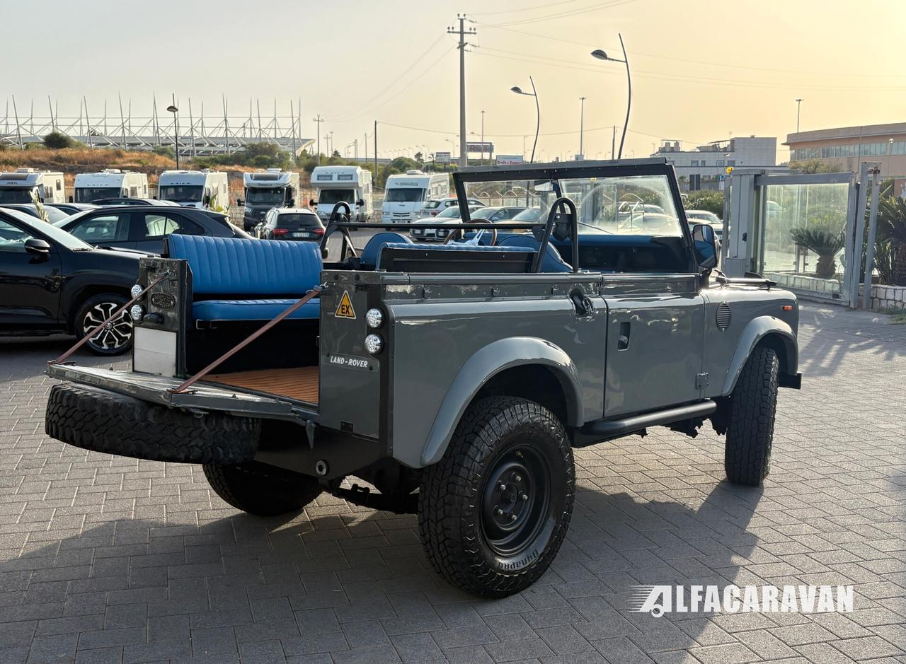 Land Rover Series III