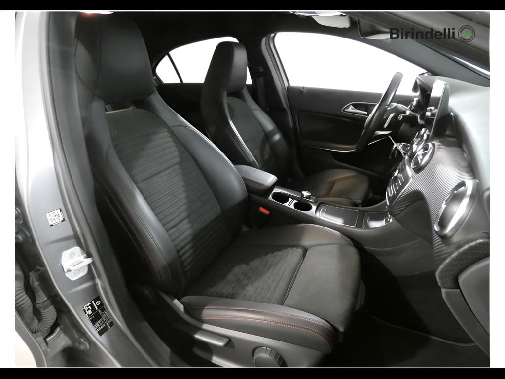 Mercedes-Benz Classe A (W176) - A 200 d Automatic Premium