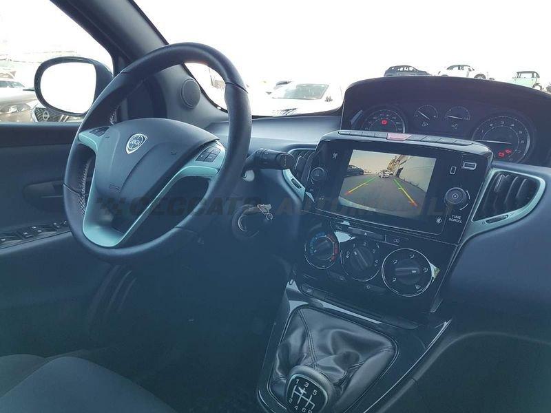 Lancia Ypsilon Ypsilon 1.0 firefly hybrid Platino s&s 70cv