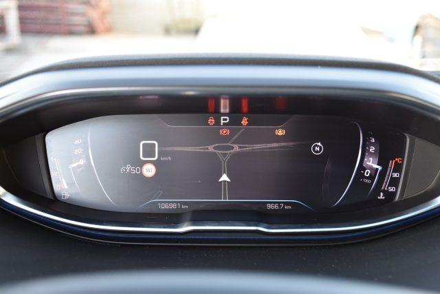 PEUGEOT 5008 BlueHDi 130 S&S EAT8 Allure