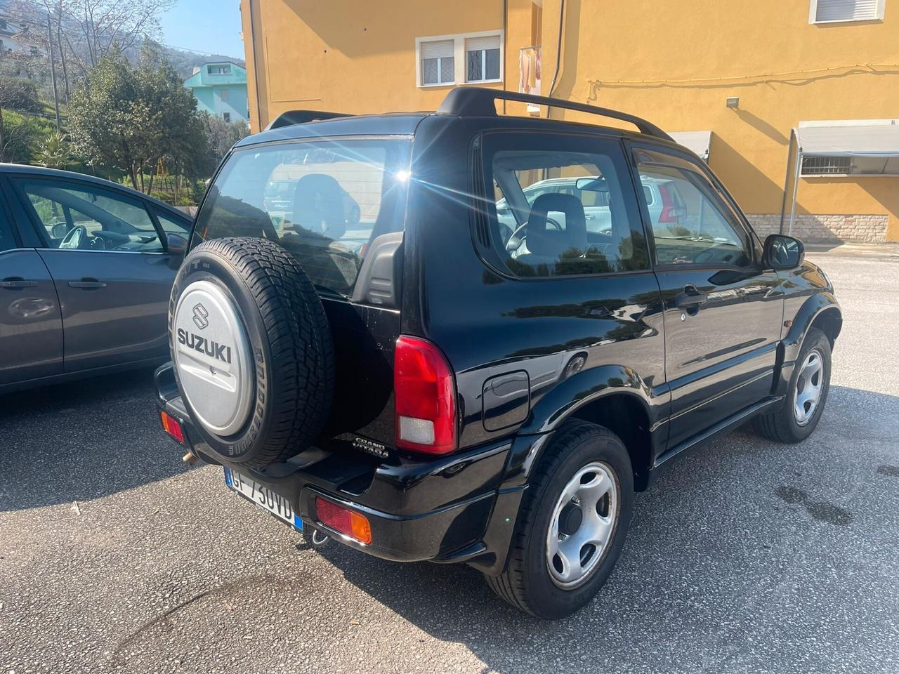 Suzuki Grand Vitara 4X4 CON RIDOTTE 1.6i 16V cat 3 porte