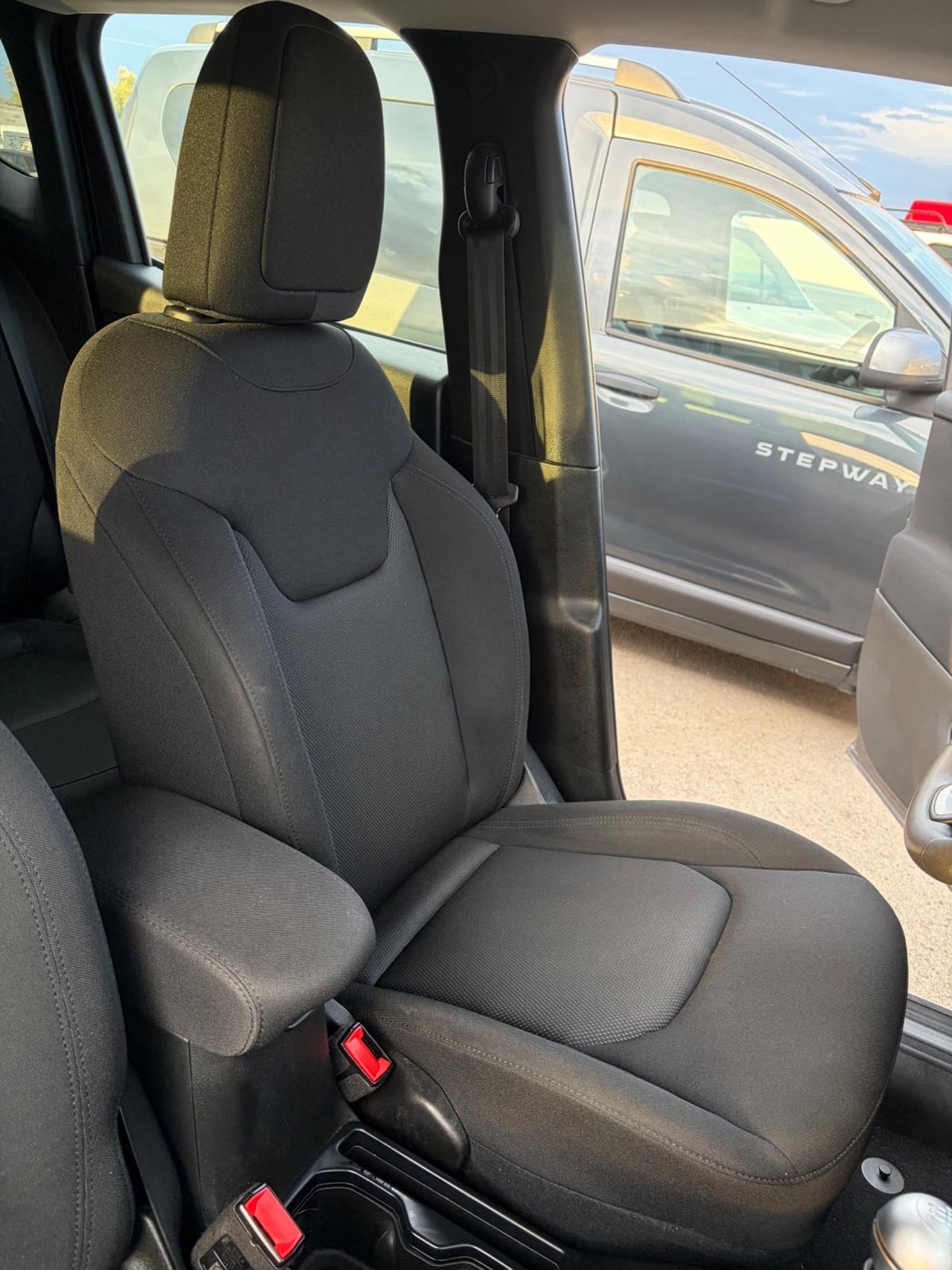 Jeep Renegade 1.6 Mjt 120 CV Longitude