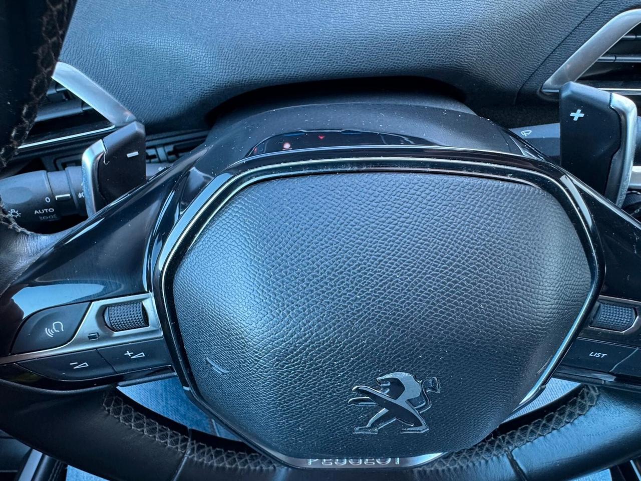 Peugeot 5008 BlueHDi 130 S&S EAT8 Allure