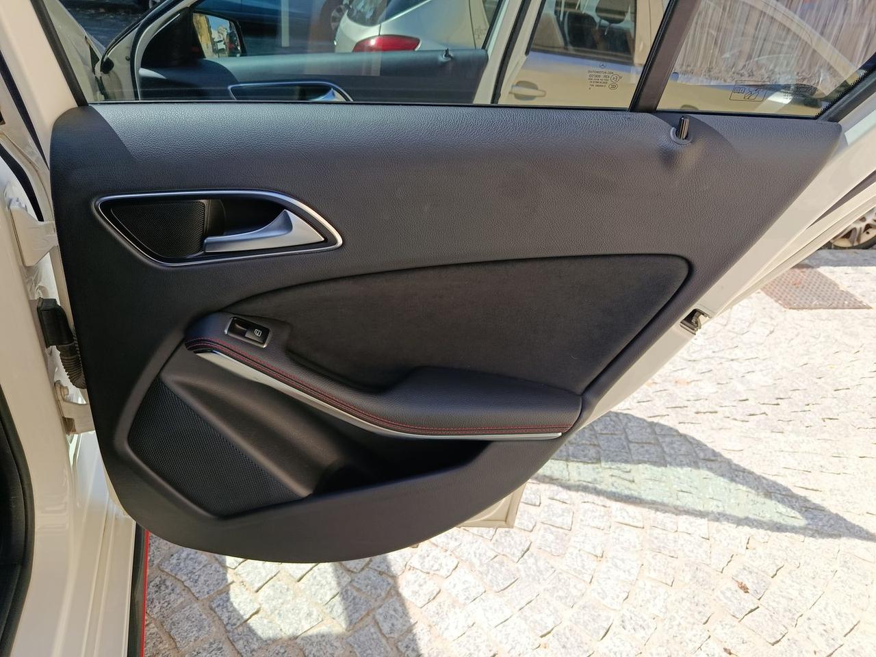 Mercedes-Benz A 180 D Premium #6733