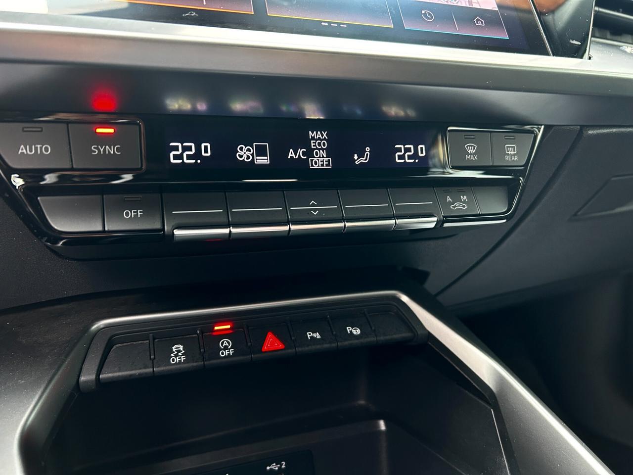 Audi A3 SPB 30 g-tron S tronic Business 2021