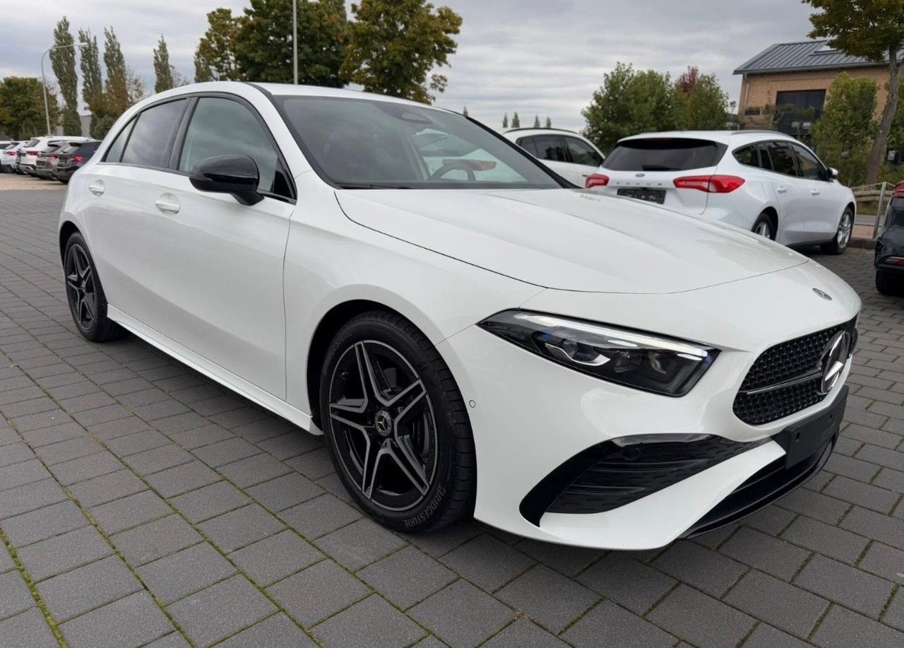Mercedes-benz A 180 Auto Premium AMG Line Diesel Pack night