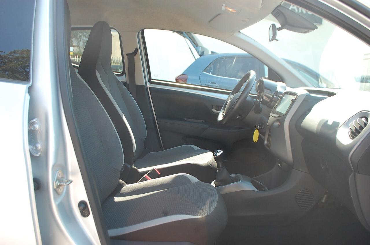 Toyota Aygo 1.0 Connect X-Play 72CV Uff Italy Led USB Bluetoot