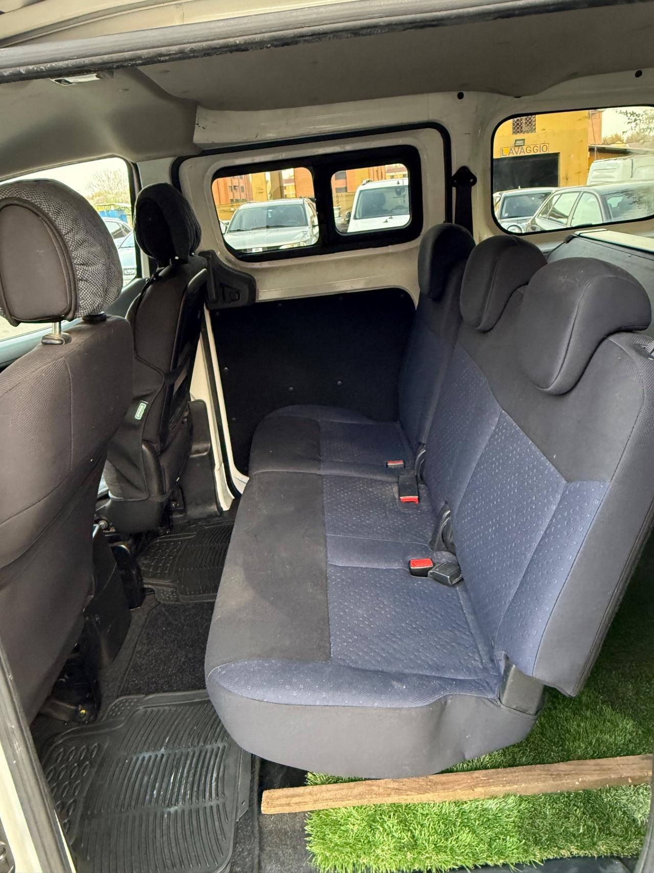 Nissan NV200 1.5 dCi 86CV Combi Efficient 5 posti