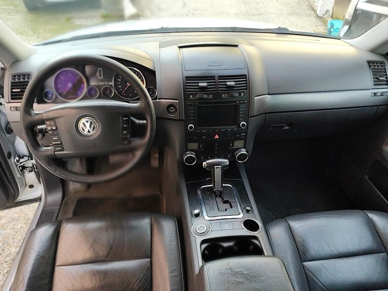 Volkswagen Touareg 2.5 R5 TDI Tip Exclusive