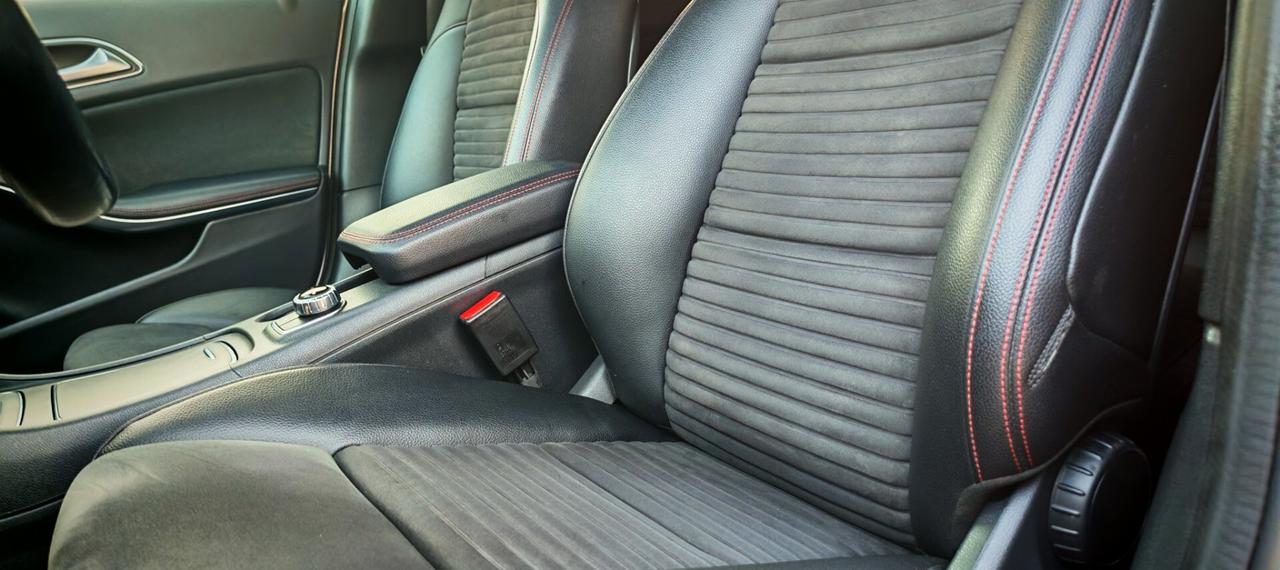 Mercedes-benz GLA 180 d Premium
