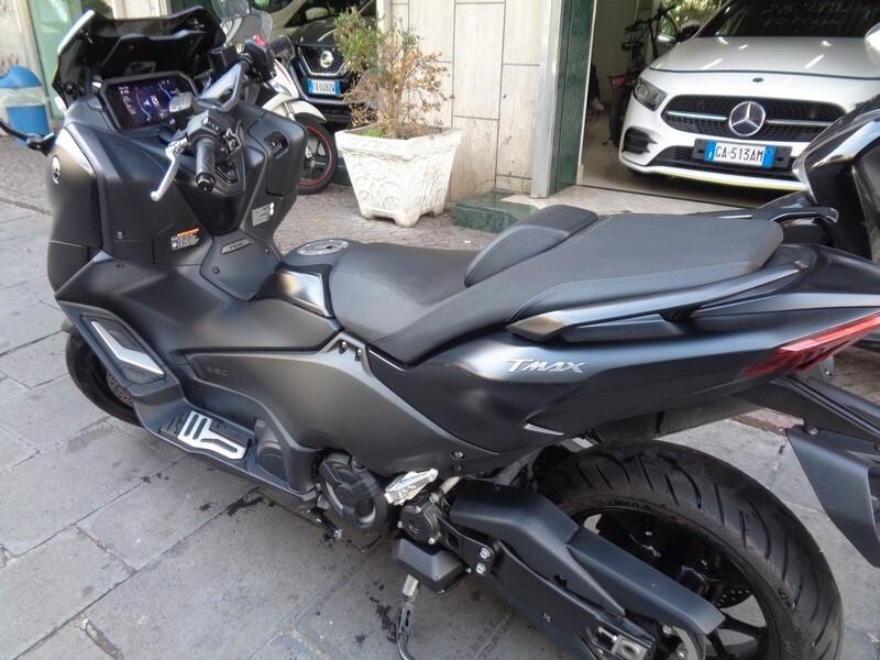 Yamaha T-Max 560 0 SINISTRI