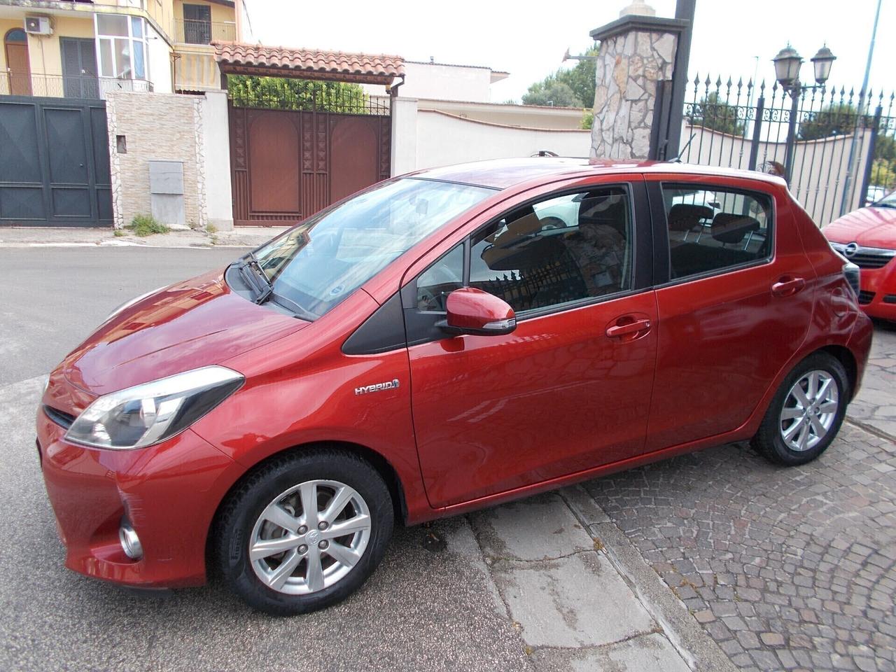 Toyota Yaris 1.5 Hybrid 5 porte Lounge