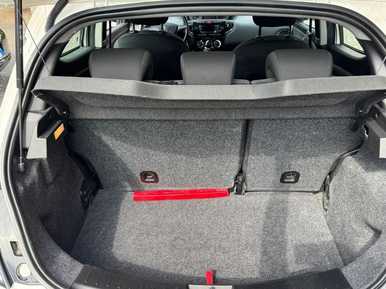 Lancia Ypsilon Hybrid ecochic 1.0 70cv benz-elettrica