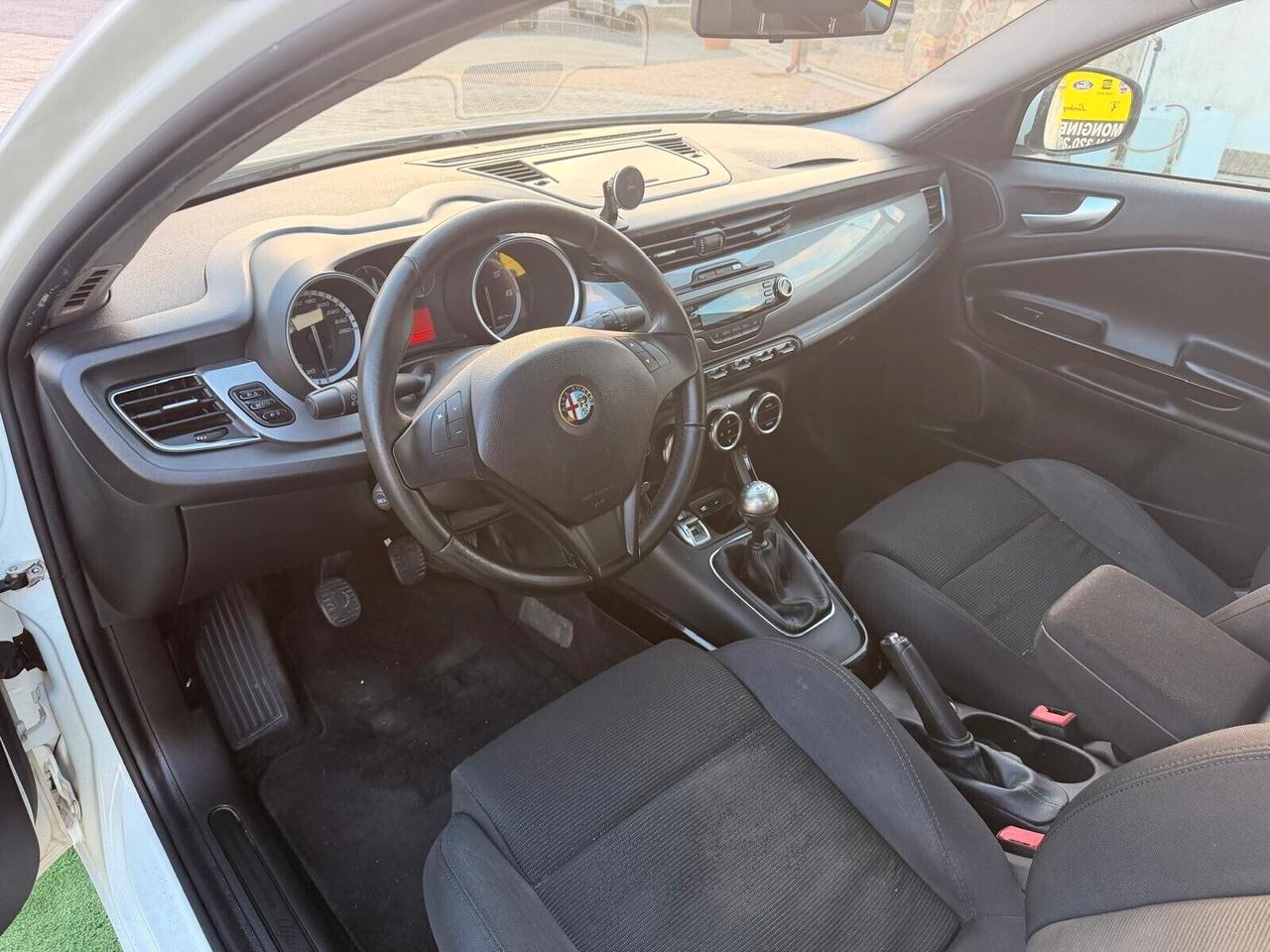 Alfa Romeo Giulietta 1.6 JTDm-2 105 CV Distinctive