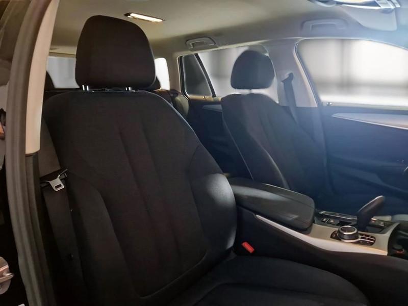 BMW 518 48V Business Touring Auto