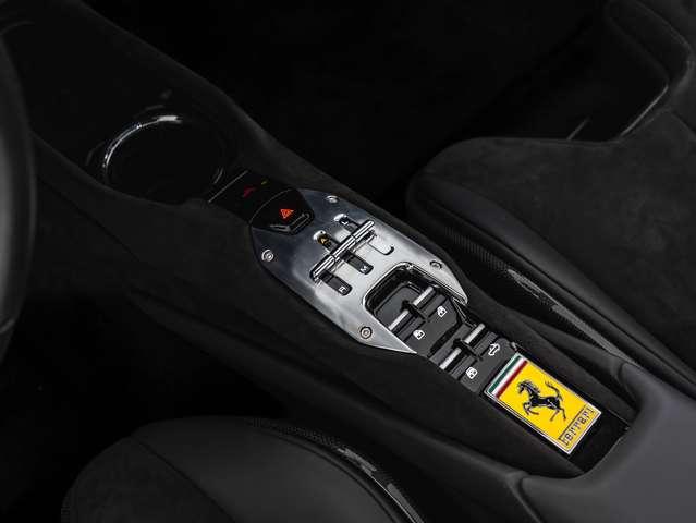 Ferrari 296 GTS