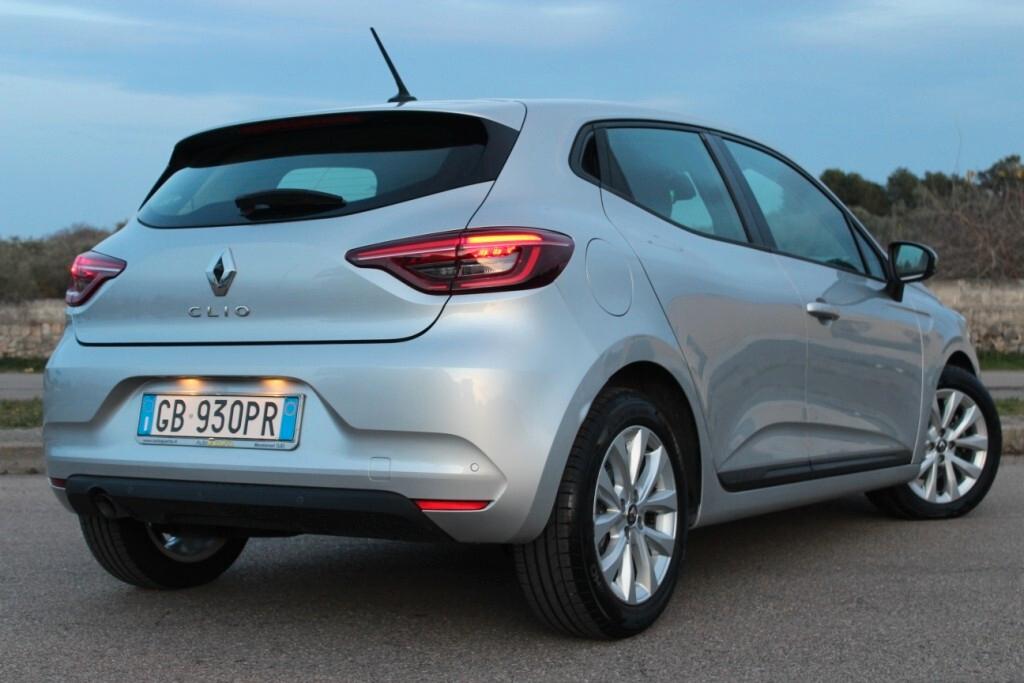 RENAULT Clio 1.5 dCi 85 CV *Neopatentati