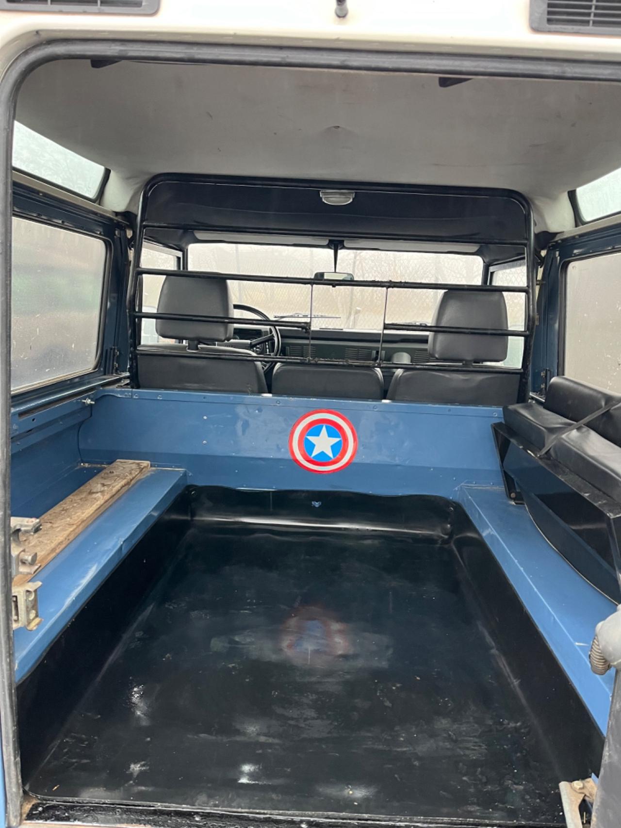 Land Rover Defender 90 turbodiesel Station Wagon County