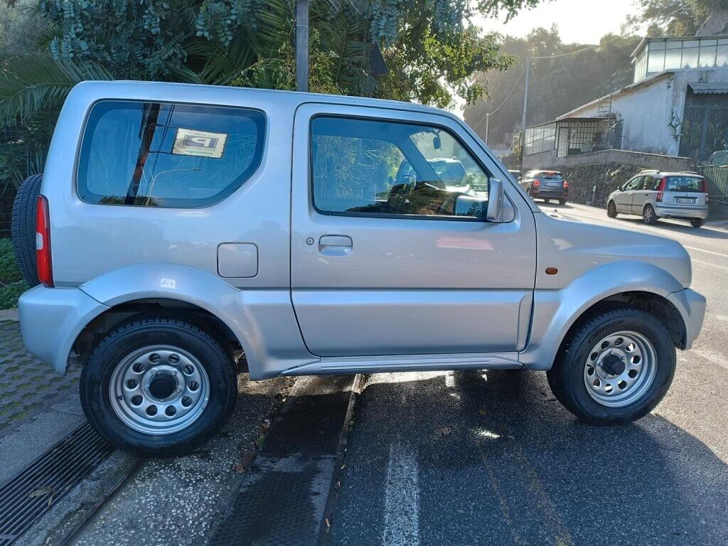 Suzuki Jimny 1.3i 16V cat 4WD JLX