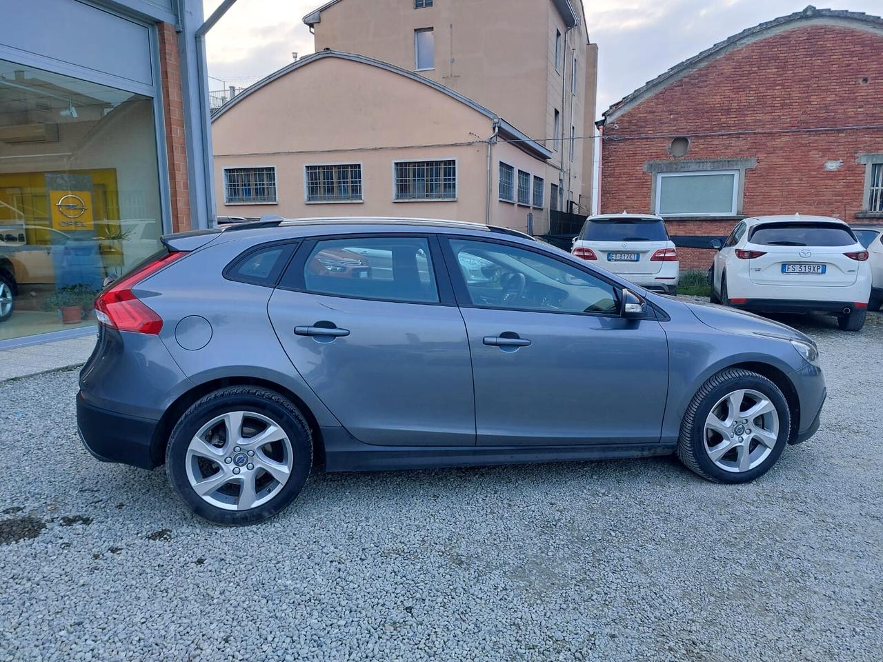 VOLVO V40 CROSS COUNTRY UNICO PROPRIETARIO