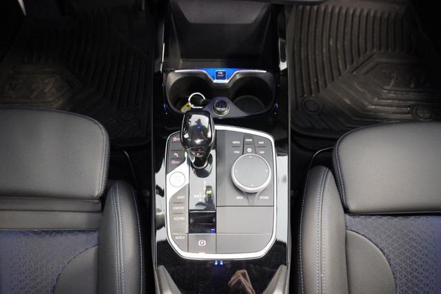 BMW M135 i xDrive VIRTUAL / PELLE / 19 / LED