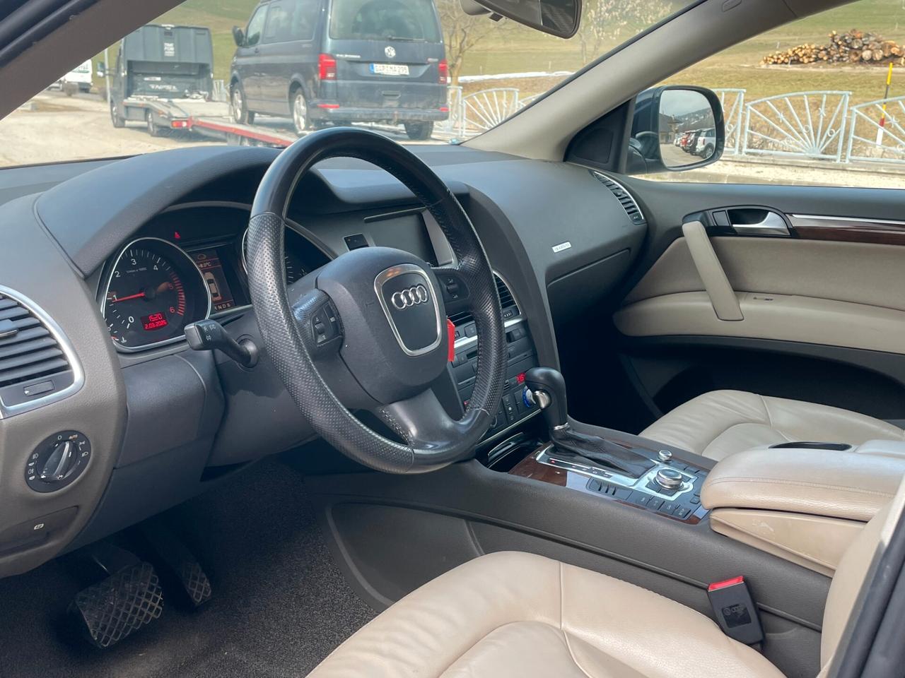 Audi Q7 3.0 V6 TDI 233CV quattro tiptronic "X COMMERCIANTI"