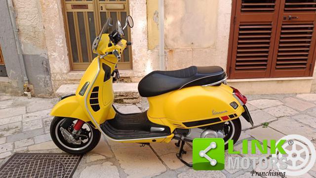 PIAGGIO Vespa GTS 300 Super Sport