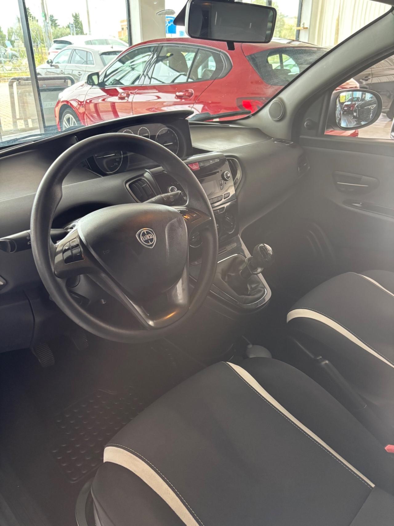 Lancia Ypsilon 1.2 69 CV 5 porte Elle