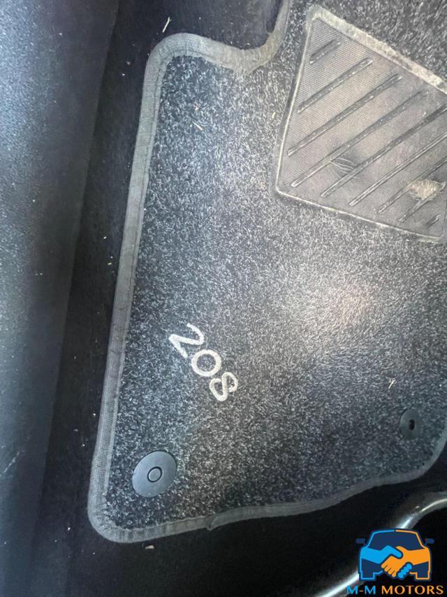 PEUGEOT 208 1° Allure ?neo patentati ?