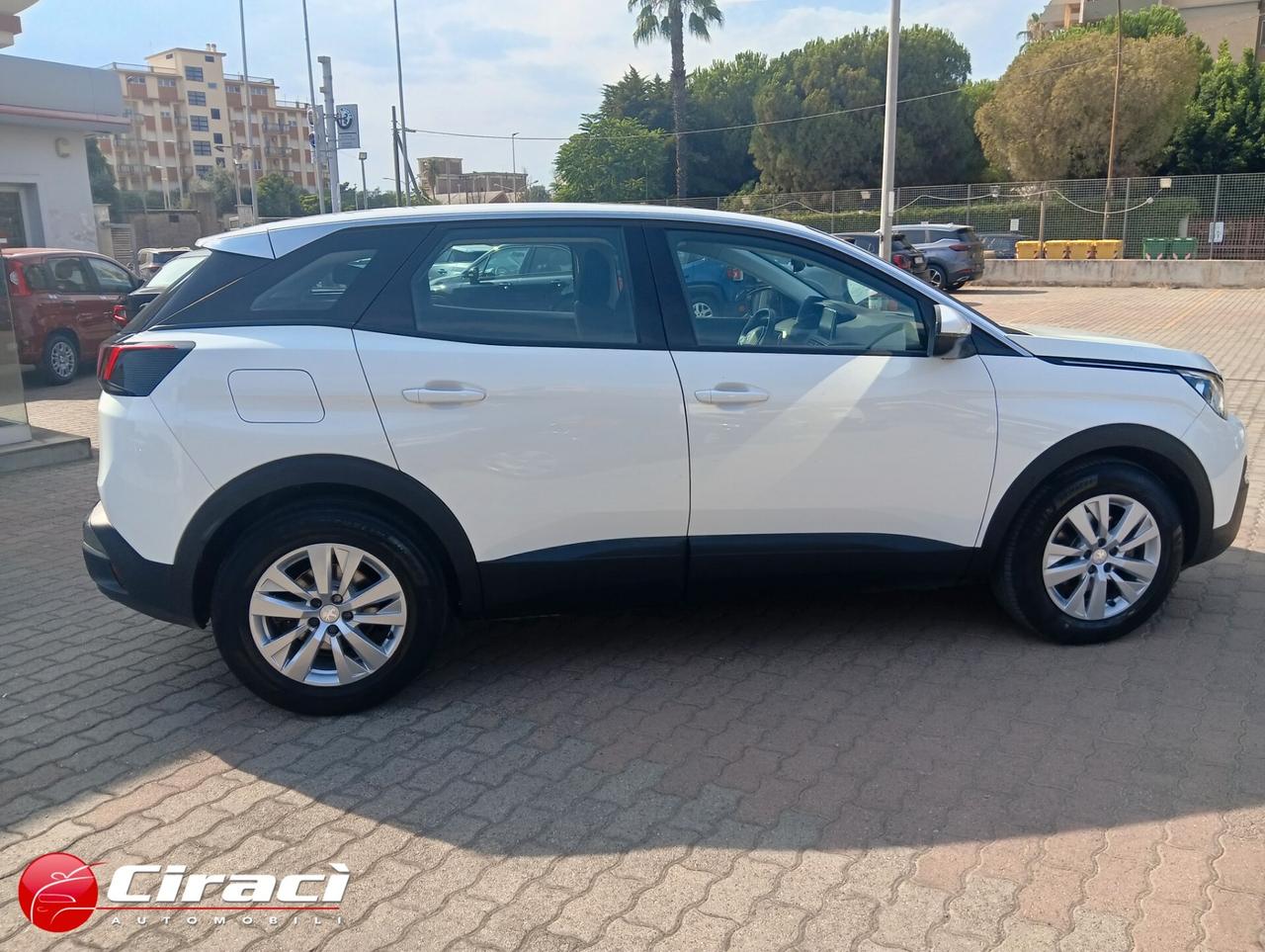 Peugeot 3008 BlueHDi 130 EAT8 Business
