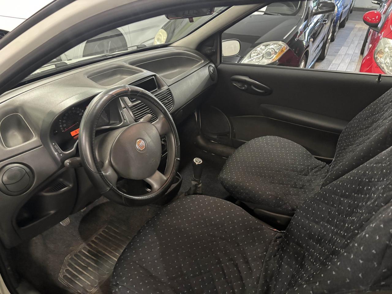 FIAT PUNTO 1.3 Multijet AUTOCARRO