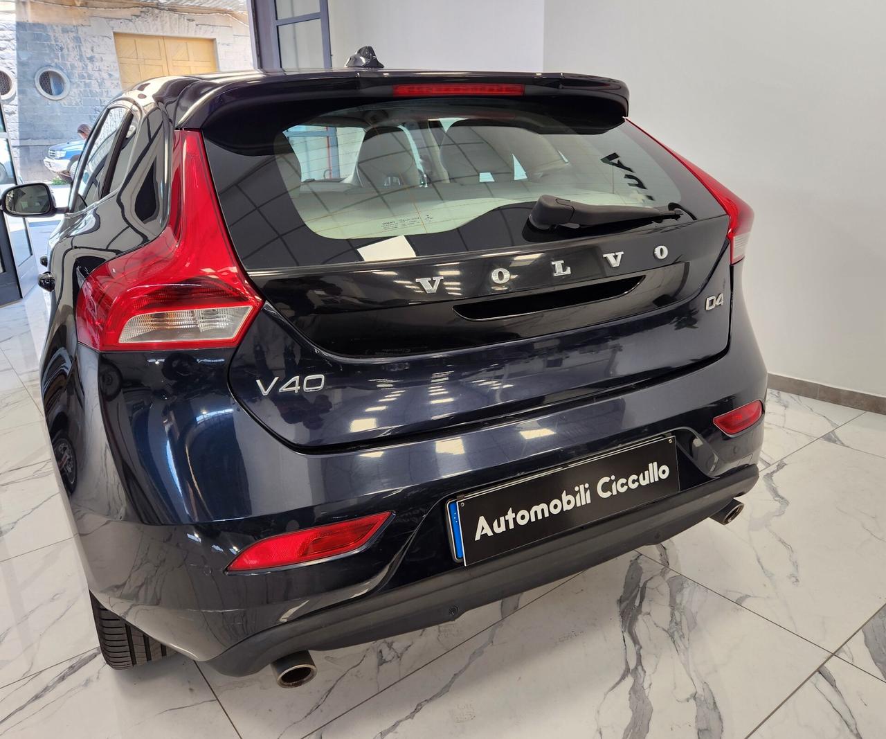 Volvo V40 D4 Geartronic R-design Kinetic