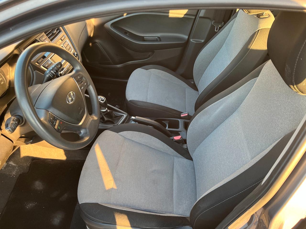 PERFETTA Hyundai i20 1.1 CRDI (UNICA PROPRIETARIA)